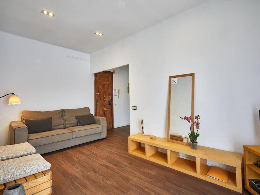 شقة Bed&Bcn Arquimedes برشلونة المظهر الخارجي الصورة