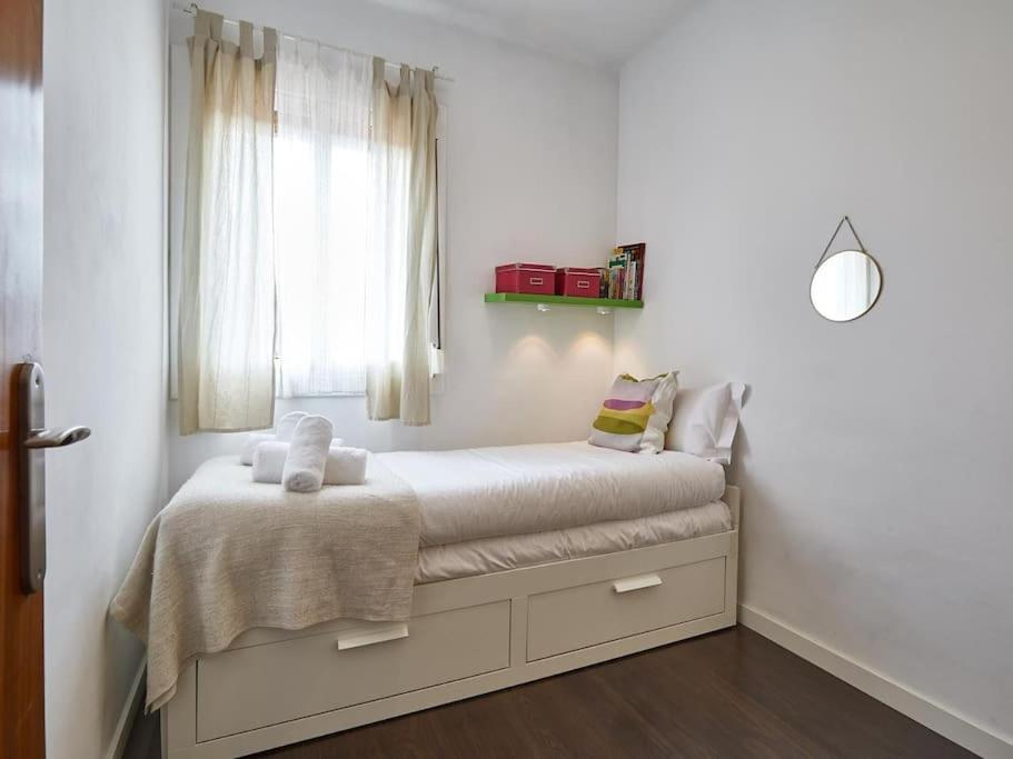شقة Bed&Bcn Arquimedes برشلونة المظهر الخارجي الصورة