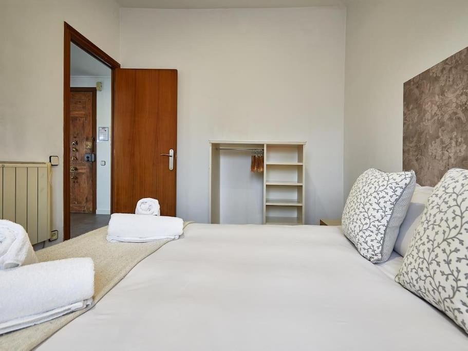 شقة Bed&Bcn Arquimedes برشلونة المظهر الخارجي الصورة